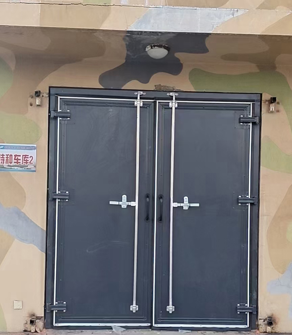 昭苏工业平开门