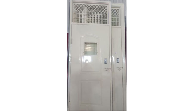 昭苏学校教室门