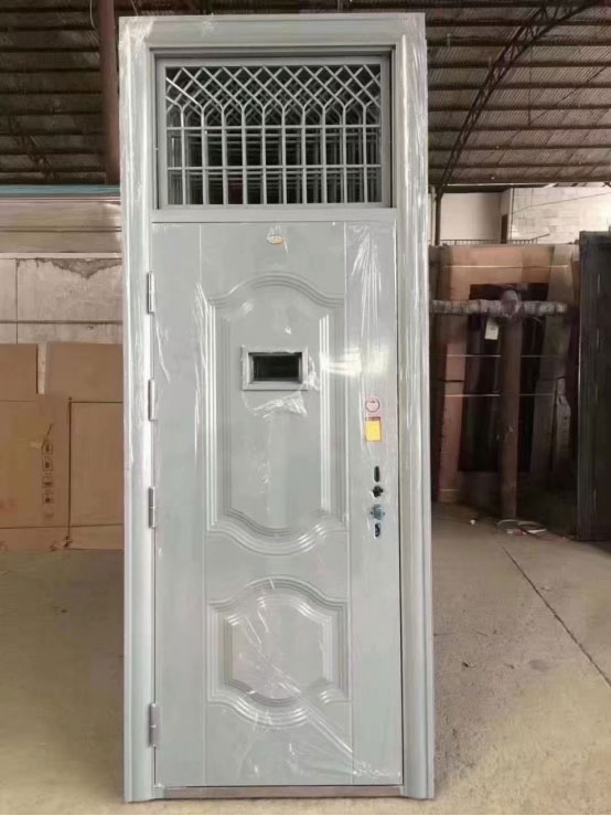 昭苏学校教室门