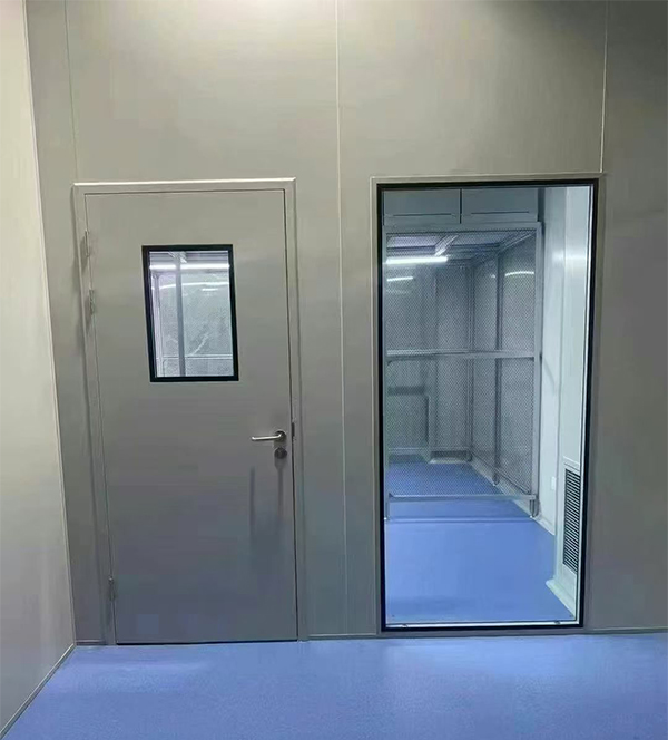 学校教学楼完成昭苏防火门标准化安装