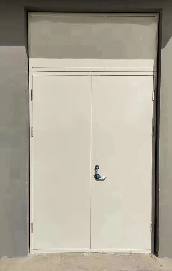 展览馆项目完成大跨度昭苏防火门安装